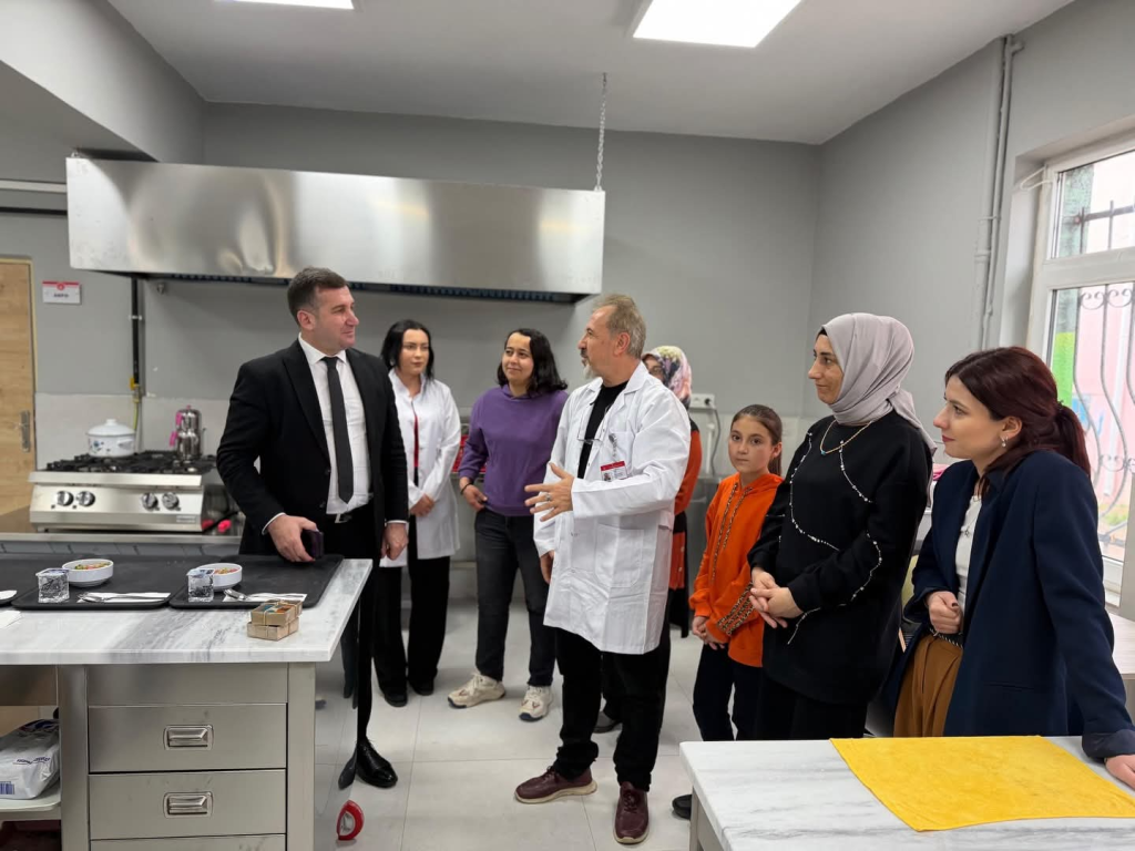 Nadide Üstündağ Yıldırım Gündüz Bakım, Rehabilitasyon ve Aile Danışma Merkezi Hizmete Başladı