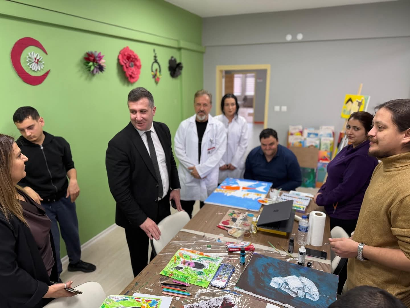 Nadide Üstündağ Yıldırım Gündüz Bakım, Rehabilitasyon ve Aile Danışma Merkezi Hizmete Başladı 5 Nadide Üstündağ Yıldırım Gündüz Bakım, Rehabilitasyon ve Aile Danışma Merkezi Hizmete Başladı
