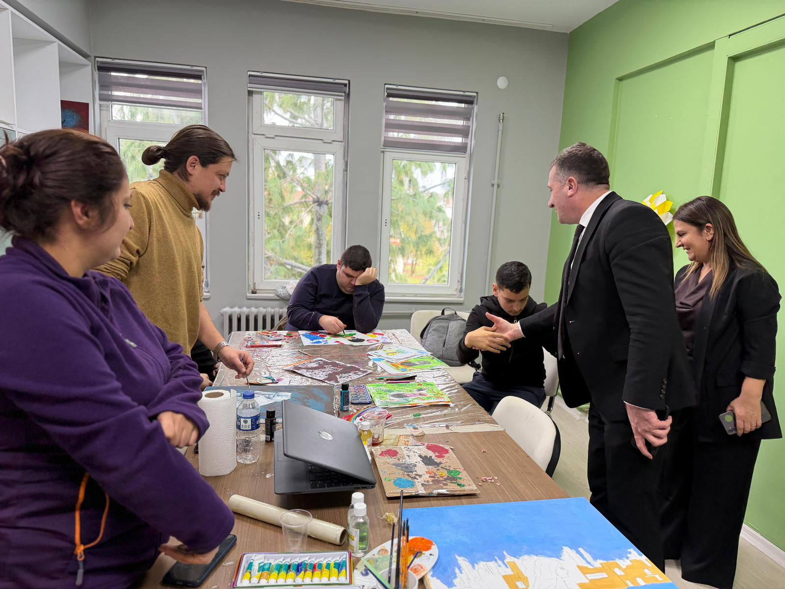 YALOVA’DA ENGELLİ BİREYLERE YÖNELİK GÜNDÜZ HİZMET MERKEZİ HİZMET VERMEYE BAŞLADI