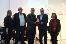 ÇİFTLİKKÖY’DE GRUP AYDOS’LA KADINLAR MATİNESİ YAPILDI