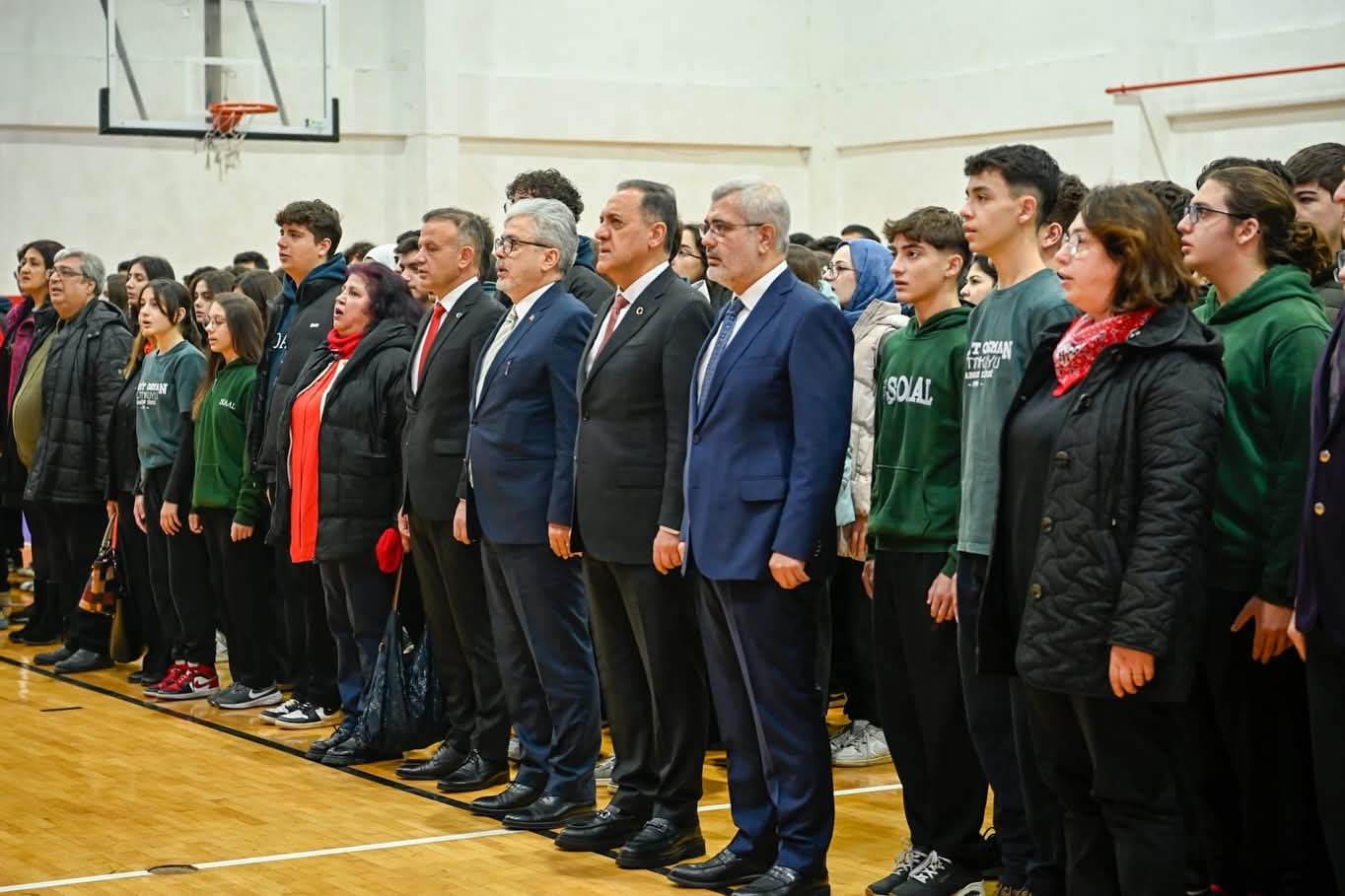 Yalova’da Yeni Eğitim Dönemine Anlamlı Başlangıç: İlk Ders “Bayrak” Temasıyla Yapıldı