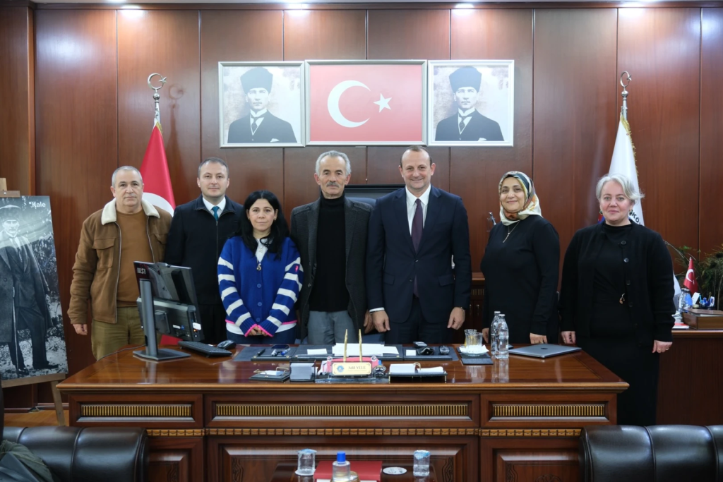 BAŞKAN YELE MUHTARLARI DİNLEDİ