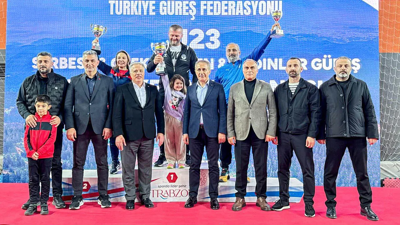 Yalova Termal Belediyespor Trabzon’da Esti: U23 Türkiye Şampiyonası’nda Takım Şampiyonluğu ve 12 Madalya 1 Yalova Termal Belediyespor Trabzon’da Esti: U23 Türkiye Şampiyonası’nda Takım Şampiyonluğu ve 12 Madalya