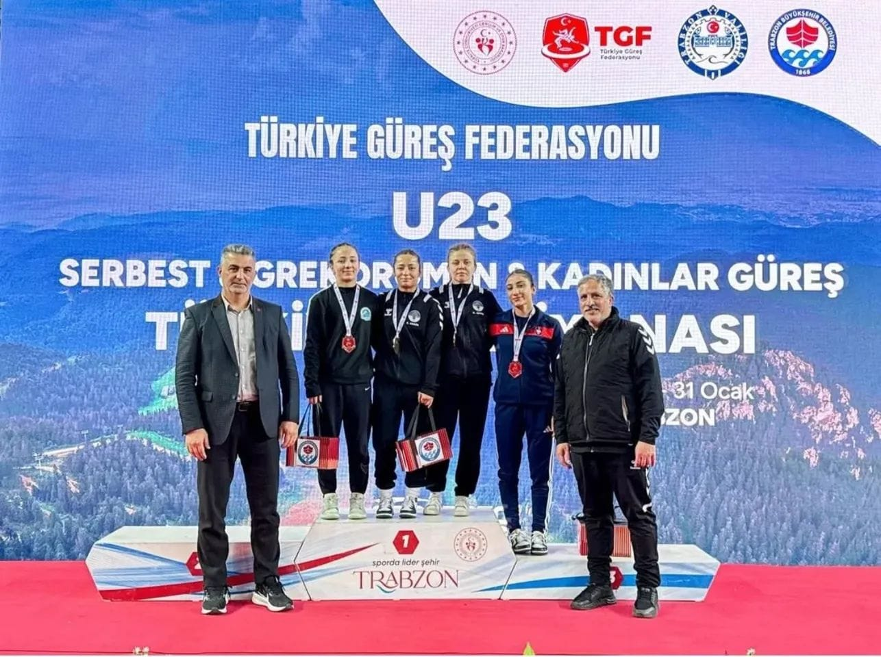 Yalova Termal Belediyespor Trabzon’da Esti: U23 Türkiye Şampiyonası’nda Takım Şampiyonluğu ve 12 Madalya 7 Yalova Termal Belediyespor Trabzon’da Esti: U23 Türkiye Şampiyonası’nda Takım Şampiyonluğu ve 12 Madalya