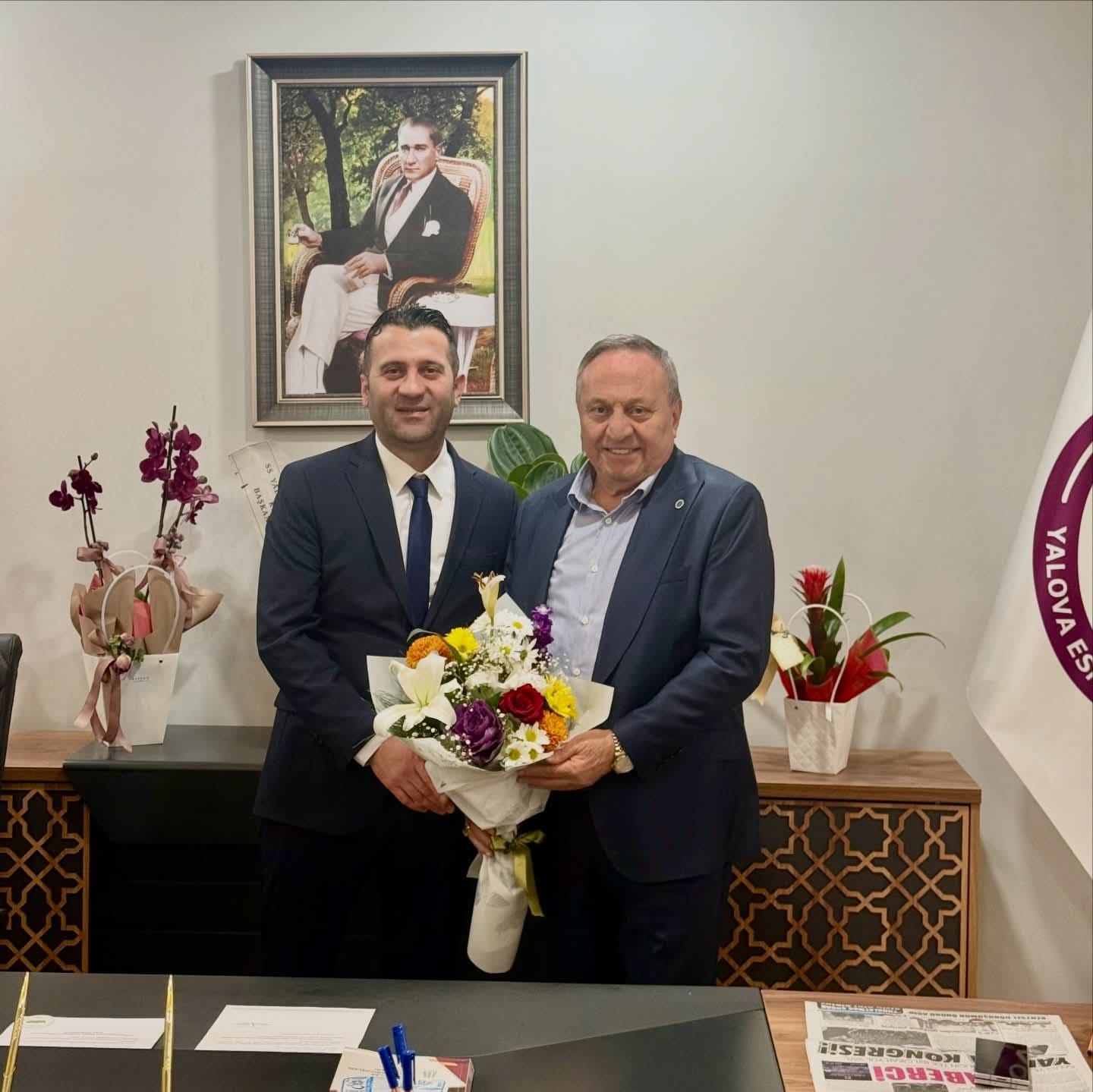 Yalova Kent Konseyi Başkanı Kenan Engin’den Esnaf Odasına Anlamlı Ziyaret