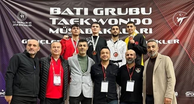 ALTINOVA BELEDİYESPOR TAEKWONDO TAKIMI ALANYA’DAN DERECELERLE DÖNDÜ
