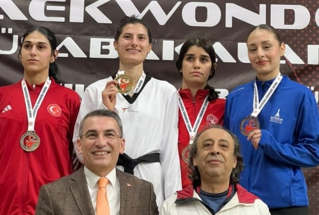 ALTINOVA BELEDİYESPOR TAEKWONDO TAKIMI ALANYA’DAN DERECELERLE DÖNDÜ 2 ALTINOVA BELEDİYESPOR TAEKWONDO TAKIMI ALANYA’DAN DERECELERLE DÖNDÜ