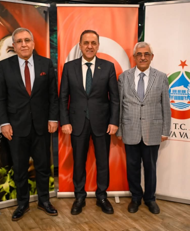 Yalova’da Vefa Buluşması: Emekli Vali Yardımcıları Onuruna Anlamlı Toplantı