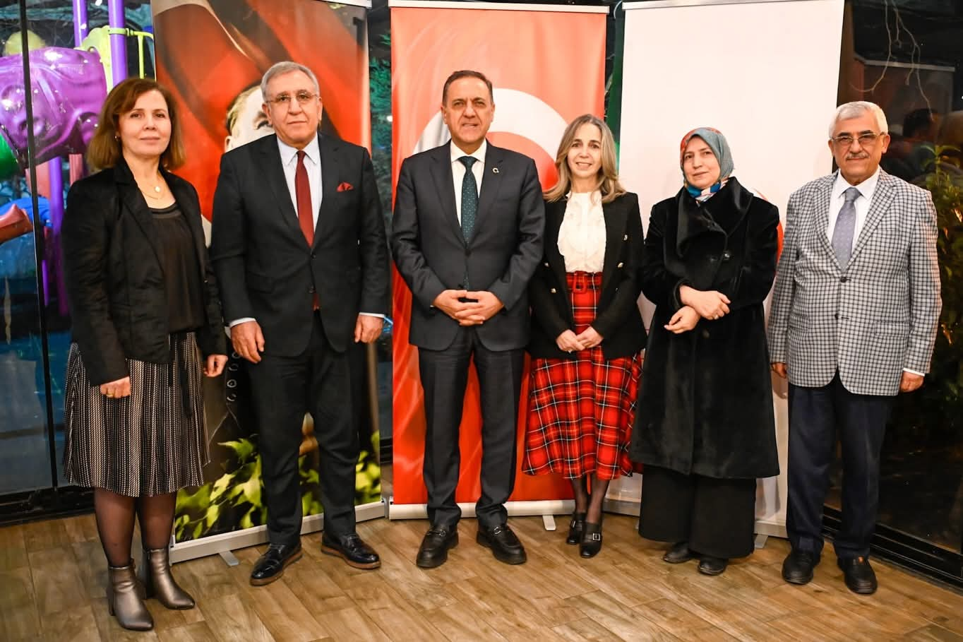 Yalova’da Vefa Buluşması: Emekli Vali Yardımcıları Onuruna Anlamlı Toplantı