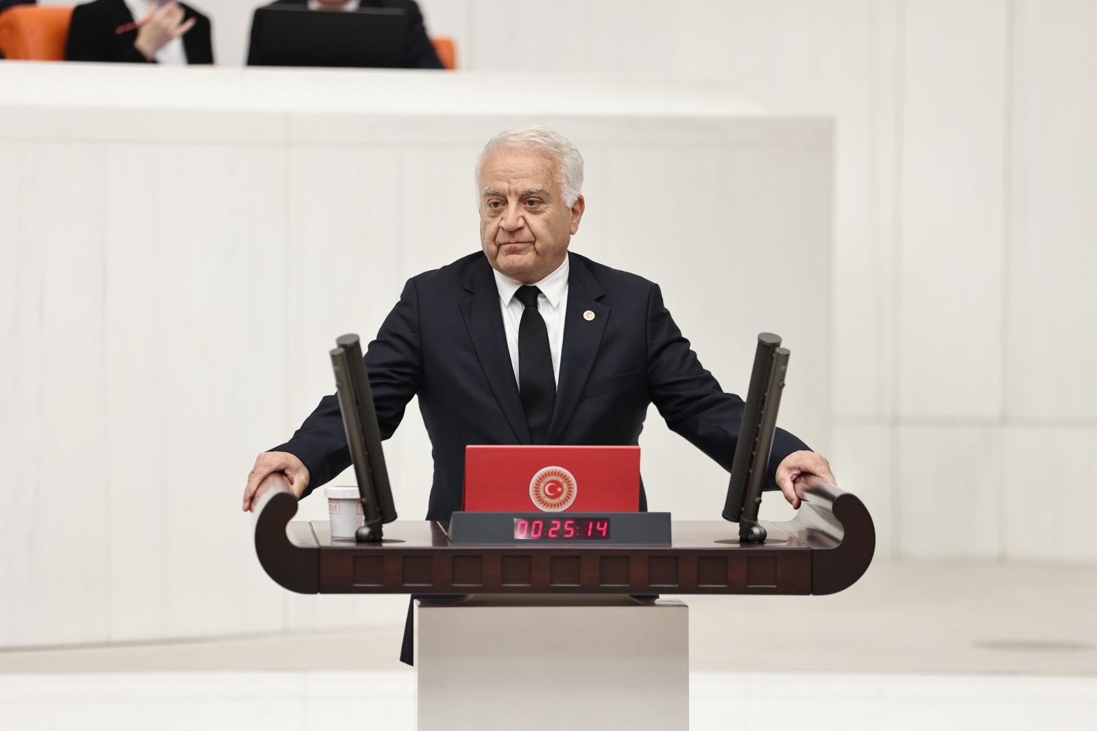 BECAN’DAN DEPREM UYARISI: “DEPREM RİSKİ TAŞIYAN İLLERDE EŞGÜDÜM İÇİNDE ÇALIŞILMALI”