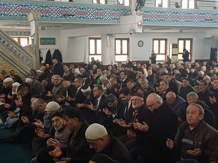 6 Şubat Deprem Şehitleri Yalova’da Dualarla Anıldı