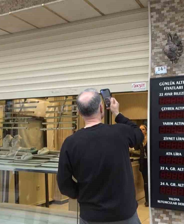 Yalova’da Nefes Kesen Kuyumcu Soygunu: 10 Milyon Liralık Altını 90 Saniyede Çaldılar