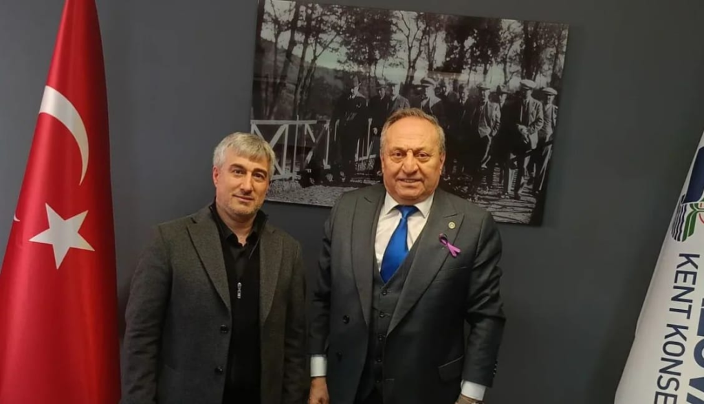 Yalova Oto Pratik Sahibi Mehmet Ali Soysal’dan Kent Konseyi Başkanı Kenan Engin’e Ziyaret