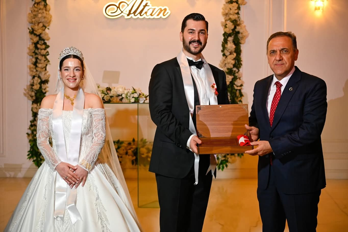 Yalova Valisi Dr. Ahmet Hamdi Usta, Gazi Polis Eren Çelik’in Nikâhına Şahitlik Etti