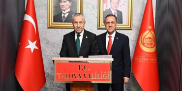 Yalova Valisi Dr. Ahmet Hamdi Usta’ya Bülent Arınç’tan Hayırlı Olsun Ziyareti