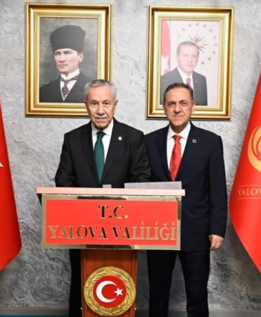 Yalova Valisi Dr. Ahmet Hamdi Usta’ya Bülent Arınç’tan Hayırlı Olsun Ziyareti