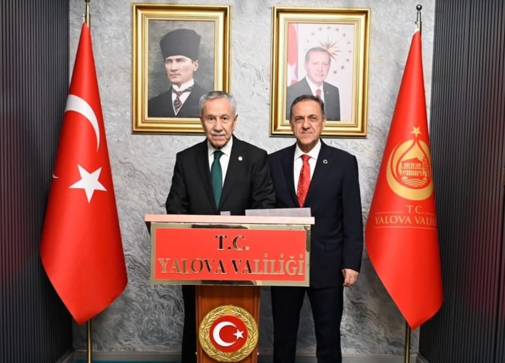 Yalova Valisi Dr. Ahmet Hamdi Usta’ya Bülent Arınç’tan Hayırlı Olsun Ziyareti