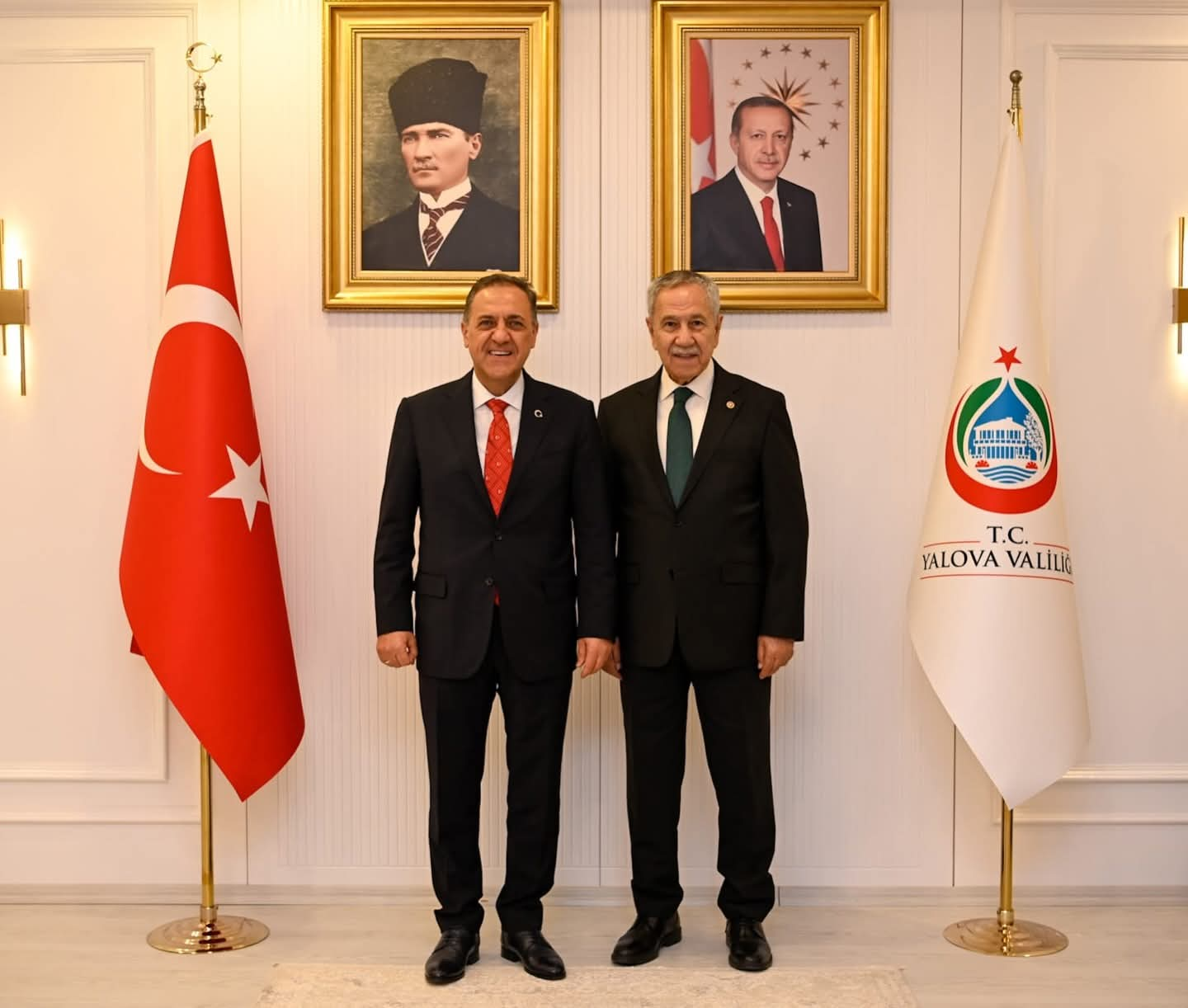 Yalova Valisi Dr. Ahmet Hamdi Usta’ya Bülent Arınç’tan Hayırlı Olsun Ziyareti