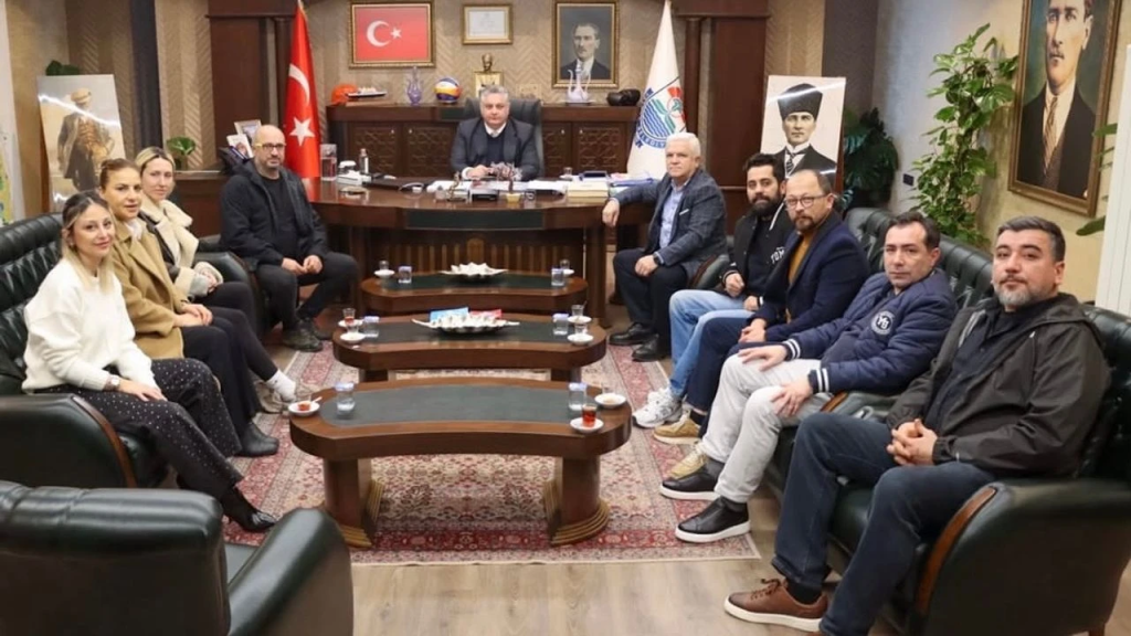 Berber ve Kuaför Esnafından Belediye’ye Ziyaret: Sektörün Talepleri Masaya Yatırıldı