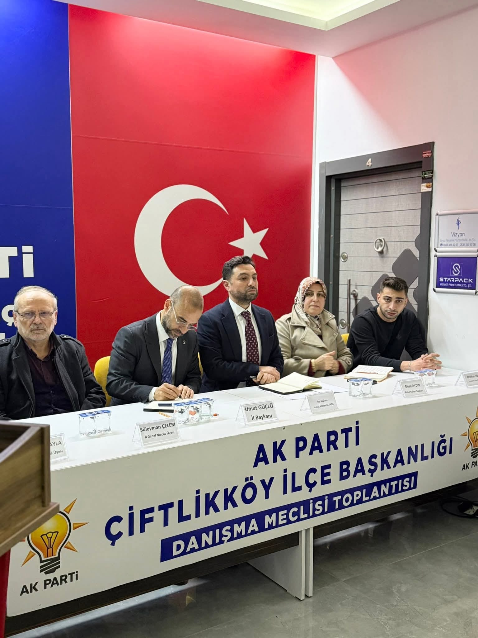 AK Parti Yalova’dan Çiftlikköy’de Güçlü Mesaj: İlçe Danışma Meclisi Toplantısı Gerçekleştirildi