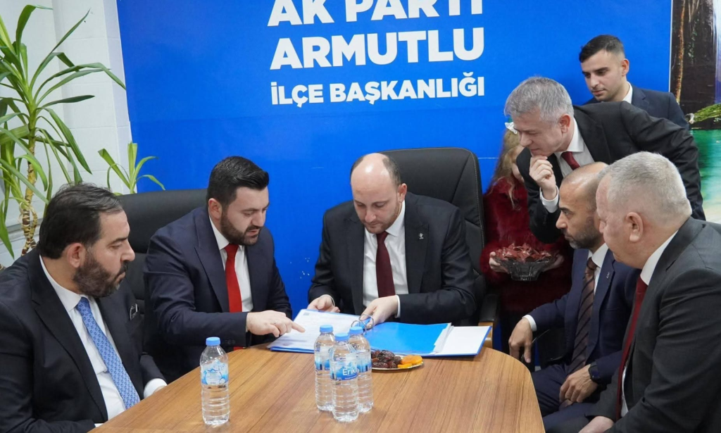 Ahmet Büyükgümüş’ten Armutlu’ya Çıkarma: “Mega Projeler Yolda”