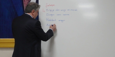 SON DERS REKTÖRÜMÜZDEN: YALOVA ÜNİVERSİTESİ’NDE AKADEMİK GELİŞİM PROGRAMI TAMAMLANDI