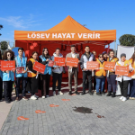 Yalova Belediyesi’nden LÖSEV’e Anlamlı Destek: “Sevginle İz Bırak” Çadırında Umut Buluşması