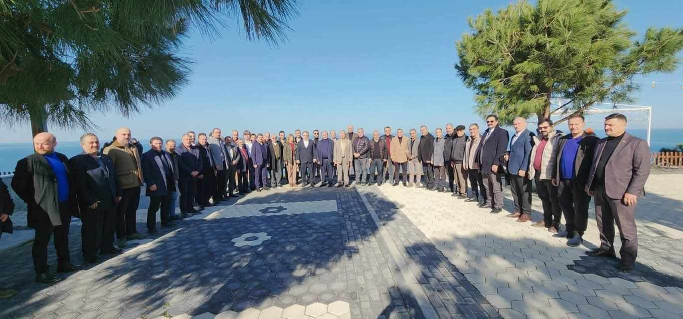 MHP Yalova’dan “Hayırlı Günler Komşum” Kararlılığı: “Derdin Derdimiz Sohbet” Çalışmaları Hız Kesmeden Sürecek