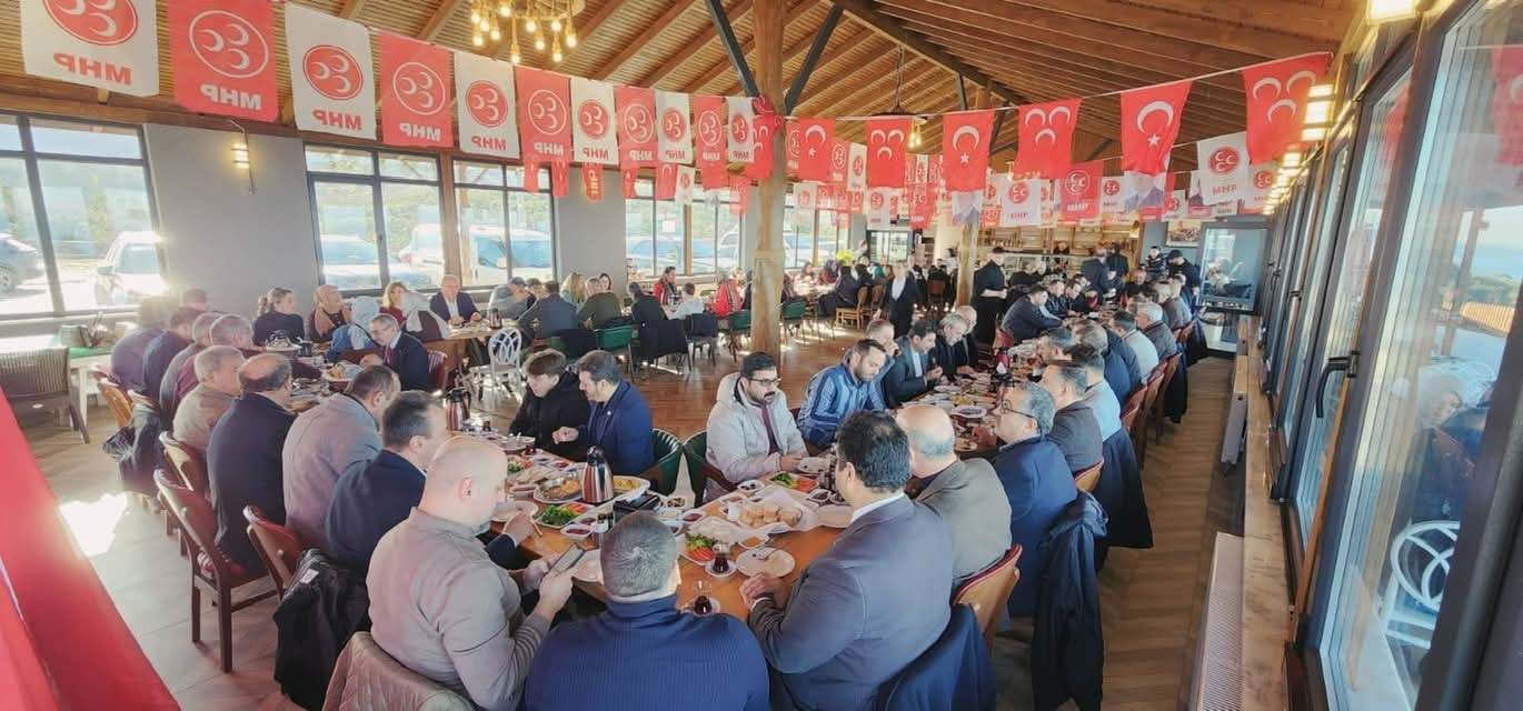 MHP Yalova’dan “Hayırlı Günler Komşum” Kararlılığı: “Derdin Derdimiz Sohbet” Çalışmaları Hız Kesmeden Sürecek