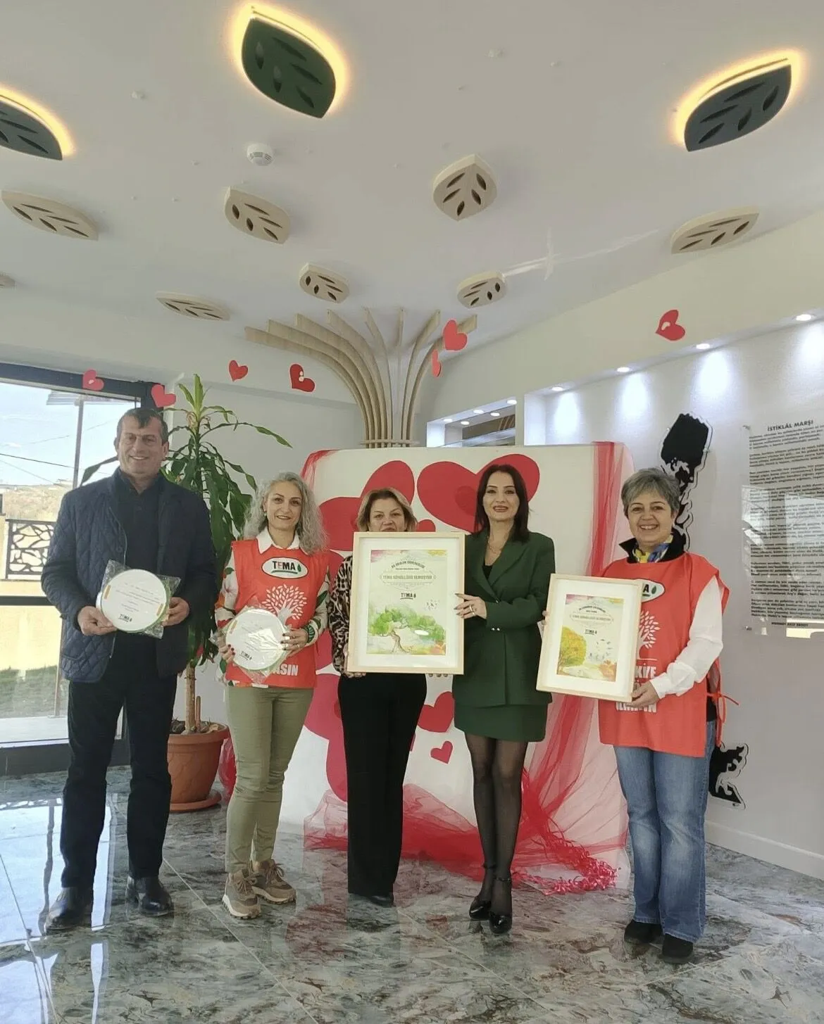 TEMA’dan Yalova’da Örnek Gönüllülük Hareketi: Ardıç Okulları’nda Tüm Sınıflar TEMA Gönüllüsü Oldu 4 TEMA’dan Yalova’da Örnek Gönüllülük Hareketi: Ardıç Okulları’nda Tüm Sınıflar TEMA Gönüllüsü Oldu