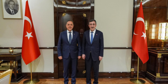 Yalova Valisi Dr. Ahmet Hamdi Usta’dan Cumhurbaşkanı Yardımcısı Cevdet Yılmaz’a Nezaket Ziyareti