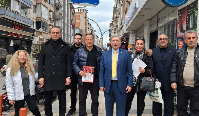MHP Yalova Teşkilatı Cumhuriyet Caddesi Esnafıyla Buluştu
