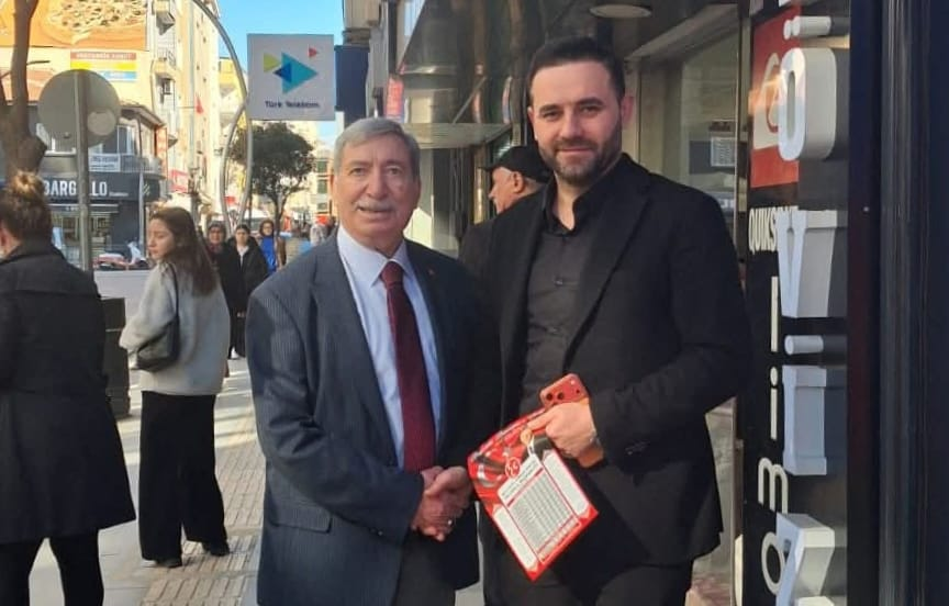 Yalova MHP’den Fatih Caddesi Esnafına Ramazan Ziyareti 12 Yalova MHP’den Fatih Caddesi Esnafına Ramazan Ziyareti