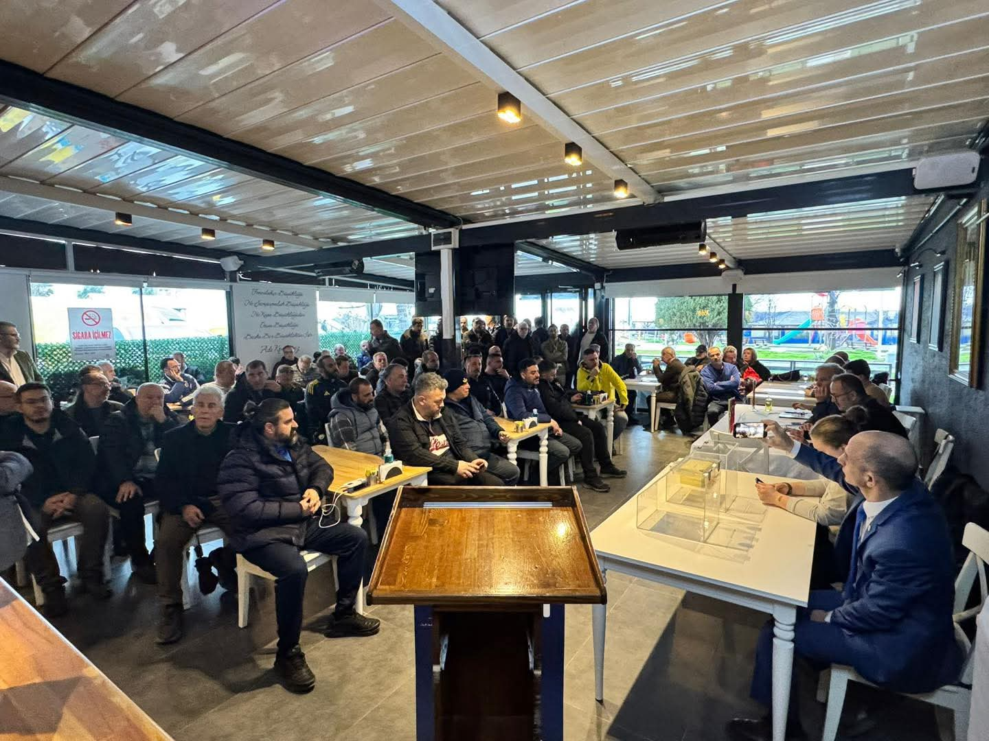 Yalova Fenerbahçeliler Derneği’nde Nedim Güven Güven Tazeledi: 199 Oyla Yeniden Başkan