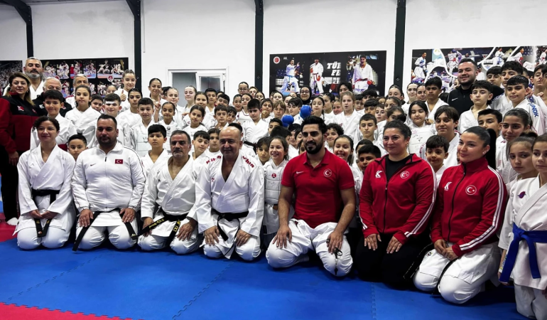 ÇİFTLİKKÖY KARATECİLERİ ELİT SPORCU MİLLİ TAKIM KAMPINA KATILDI