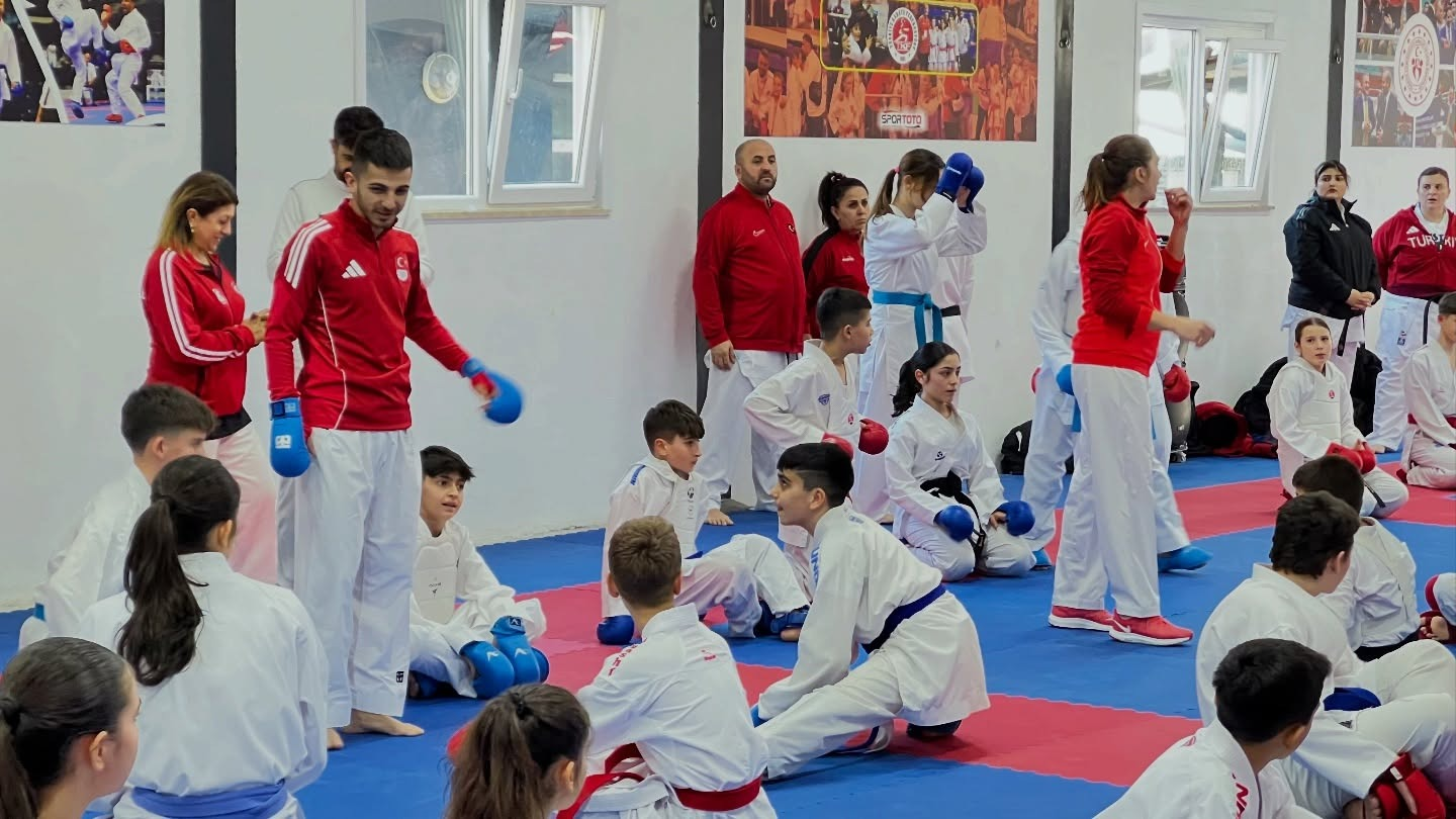 ÇİFTLİKKÖY KARATECİLERİ ELİT SPORCU MİLLİ TAKIM KAMPINA KATILDI 1 ÇİFTLİKKÖY KARATECİLERİ ELİT SPORCU MİLLİ TAKIM KAMPINA KATILDI