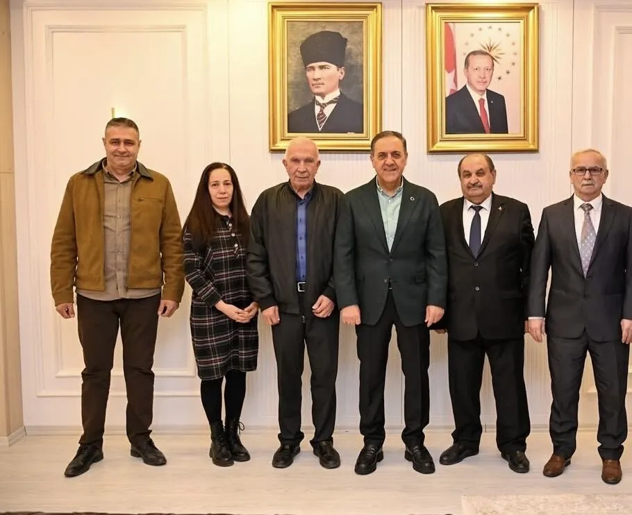 Yalova’da Oda Başkanlarından Vali Usta’ya Hayırlı Olsun Ziyareti 4 Yalova’da Oda Başkanlarından Vali Usta’ya Hayırlı Olsun Ziyareti