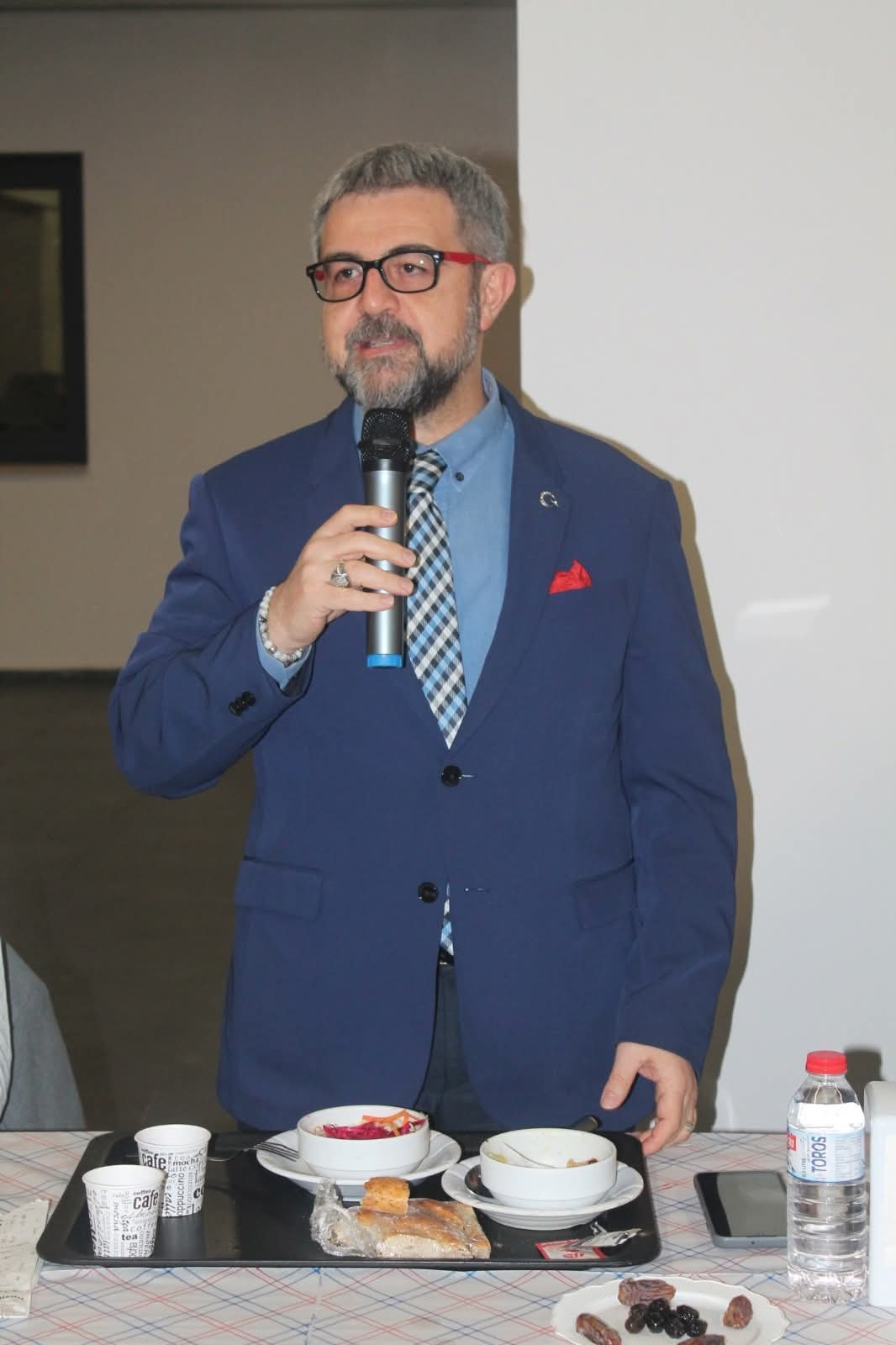 Yalova Eğitim ve Araştırma Hastanesi’nde Anlamlı İftar Buluşması: “Biz Büyük Bir Aileyiz”