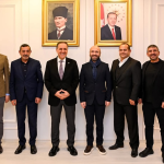 Yalova Valisi Dr. Ahmet Hamdi Usta’dan Anlamlı Buluşma: “Yıllanmış Dostlarımı Misafir Ettim”