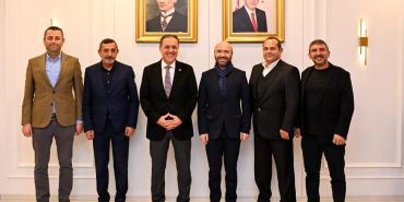 Yalova Valisi Dr. Ahmet Hamdi Usta’dan Anlamlı Buluşma: “Yıllanmış Dostlarımı Misafir Ettim”