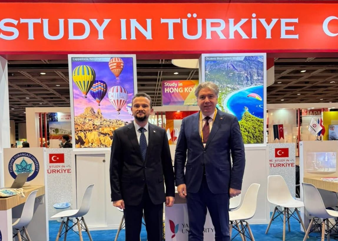 Yalova Üniversitesi Rektörü Hong Kong’da Türkiye’yi Temsil Ediyor 4 Yalova Üniversitesi Rektörü Hong Kong’da Türkiye’yi Temsil Ediyor