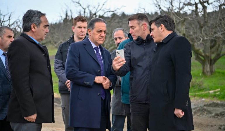 Yalova’da KYK Yurtları Yol Sorunu Çözülüyor: Vali Dr. Ahmet Hamdi Usta Sahada İnceleme Yaptı