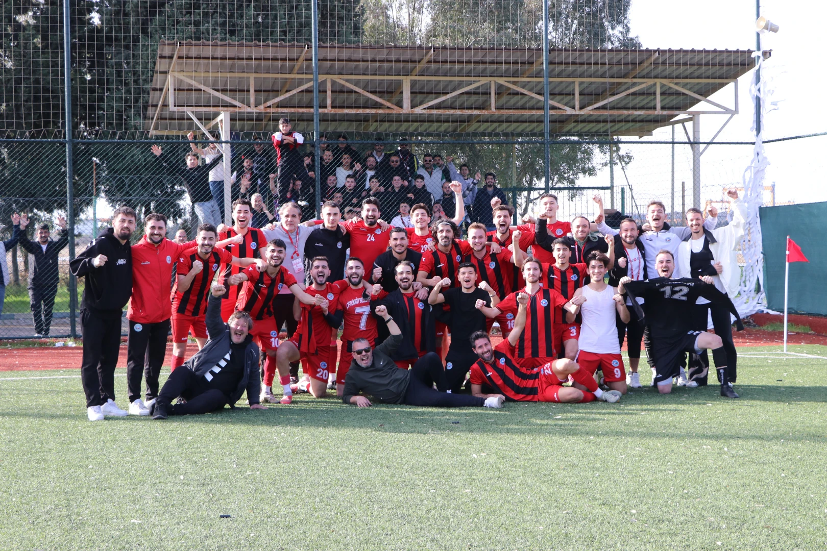 LİDER ÇİFTLİKKÖY, ALTINOVA’YI DA KAYIPSIZ GEÇTİ (3-2)