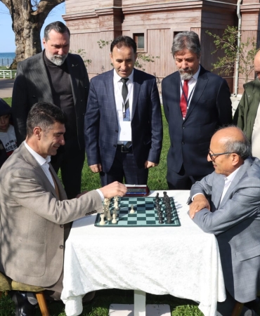 9. ULUSLARARASI YÜRÜYEN KÖŞK SATRANÇ TURNUVASI SONA ERDİ