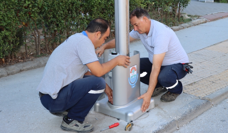 YALOVA’DA TRAFİK LEVHALARI YENİLENDİ TRAFİKTE GÜVENLİK STANDARTLARI YÜKSELİYOR