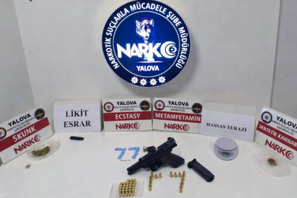 Yalova Merkezli Narkotik Operasyonu: 4 Tutuklama, Uyuşturucu ve Silah Ele Geçirildi