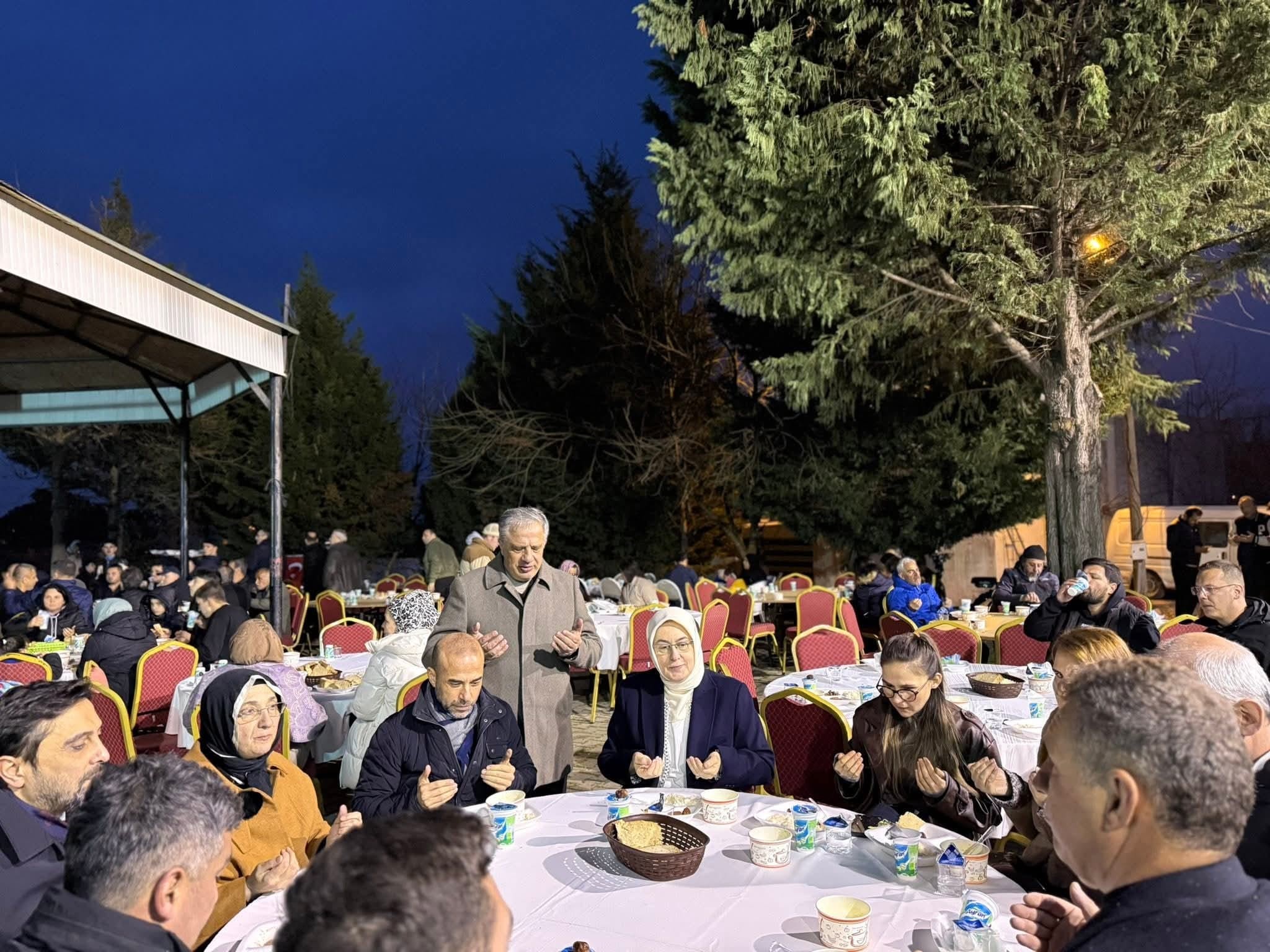 Yalova Milletvekili Meliha Akyol Akköy’de Gönül Sofrasında Hemşehrileriyle Buluştu