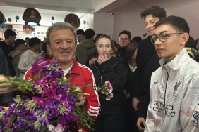 Yalova’nın Efsane Beden Eğitimi Öğretmeni Mehmet Kenan Bektaş Emekli Oldu