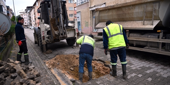 YALOVA BELEDİYESİ EKİPLERİ SAHADA ÇALIŞMALARINI SÜRDÜRÜYOR