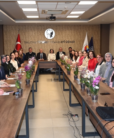 BAŞKAN GÜREL’DEN ÜRETEN KADINLARLA ANLAMLI BULUŞMA